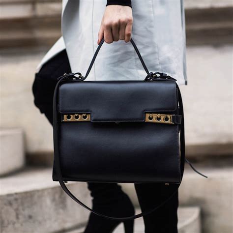 Check the Authenticity of Delvaux Bags .